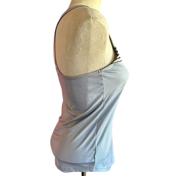 Under Armour Top Womens Size XS Gray Racerback Workout Tank Athletic Outdoor Gym - Picture 3 of 8